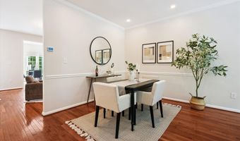 518 WINDING ROSE Dr, Rockville, MD 20850