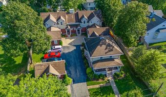 40 Vine St, East Greenwich, RI 02818
