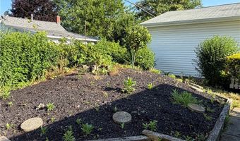 2033 Highland Ave, Ashtabula, OH 44004
