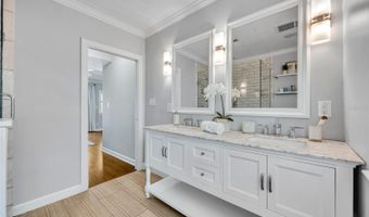 216 E VANDERBILT St, Orlando, FL 32804