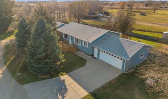 2325 Countryaire Estates Dr, Aberdeen, SD 57401
