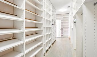 10823 LOCKLAND Rd, Potomac, MD 20854