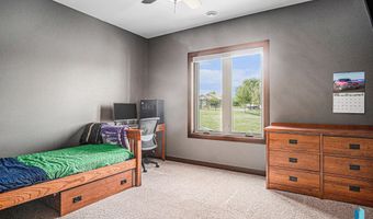 1820 W Thomas Cir, Brandon, SD 57005