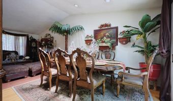 52 Urquhart St, Cranston, RI 02920