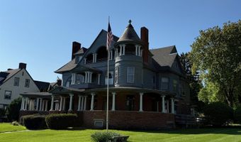 126 Elm St, Bennington, VT 05201