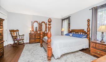 741 Beach Ave, Beachwood, NJ 08722