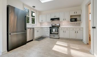 1334 Monroe St, Alton, IL 62002