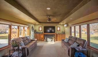 122 Parkside Dr, Algona, IA 50511