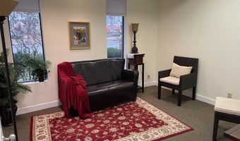 491 Main St, Branford, CT 06405