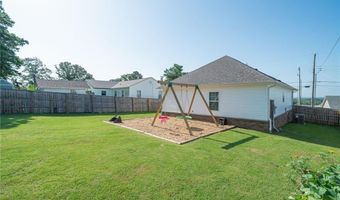 120 Lake Dr, Alma, AR 72921