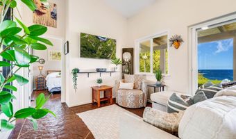 1004 N Honokala Rd B, Haiku, HI 96708