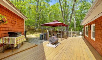 9 Red Oak Rd, Barnstead, NH 03218