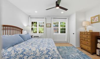 3454 MARTHA CUSTIS Dr, Alexandria, VA 22302
