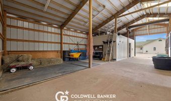 4960 S Skyline Rd, Casper, WY 82604
