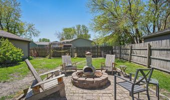 1208 7th St NW, Altoona, IA 50009
