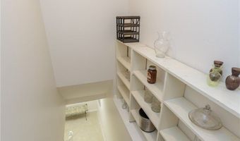 117 Royal Oak Dr, Aurora, OH 44202