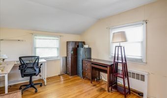 257 N 6th St, Bethpage, NY 11714