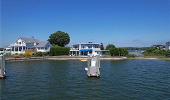 72 Marine Dr, Narragansett, RI 02882