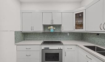 9341 E Bay Harbor Dr PH-B, Bay Harbor Islands, FL 33154