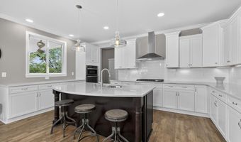 7856 Promontory Dr, Alexandria, KY 41001