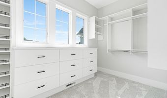 1801 Golfview Dr, Auburn, IN 46706