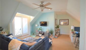 398 Wolcott Ave 9, Middletown, RI 02842