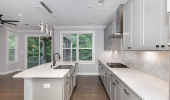 2914 Farmhouse Dr, Apex, NC 27502