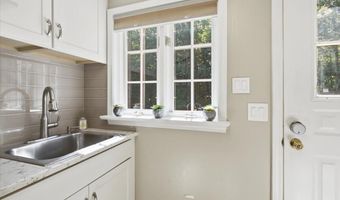 136 Brandon Ter, Albany, NY 12203