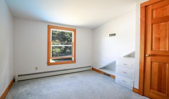 671 Essex St, Bangor, ME 04401