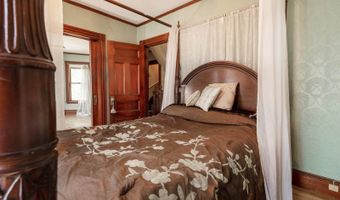 18 Hudson St, Bangor, ME 04401