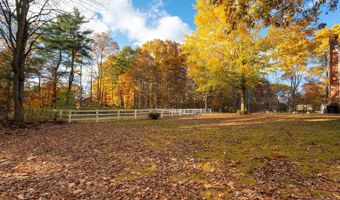 27 Arabian Way, Chester, NH 03036