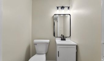 1611 Sprott St, Auburn, IN 46706