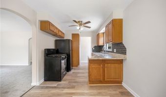 1001 EMMA Ave, Akron, OH 44302