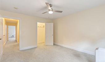 4 Chase Ln, Lincoln, RI 02865
