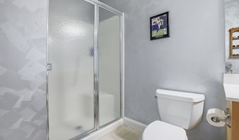 20 Bart Dr, Canton, CT 06019