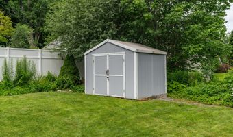 211 Oak St, Bath, ME 04530