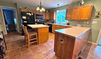 224 Garbrooke Dr, Bennington, VT 05201