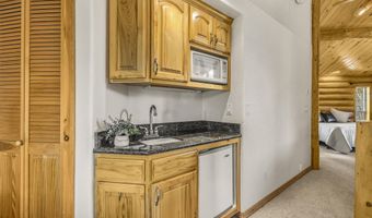 244 BLACK MOUNTAIN Ln, Alpine, WY 83128