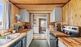 138 Robert Phillips Rd, Bakersville, NC 28705