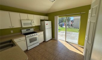 7406 OXFORD GARDEN Cir, Apollo Beach, FL 33572