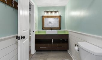 103 Barcelona Ct, Bay St. Louis, MS 39520