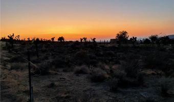 1 Luna Mountain Rd, Apple Valley, CA 92308