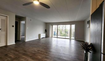 6011 EMERSON St 307, Bladensburg, MD 20710