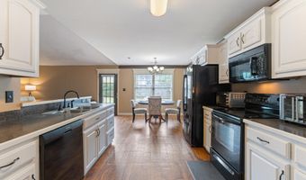 1641 White Oak Cir, Benton, AR 72019
