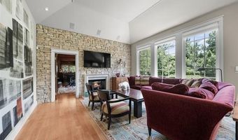 25733 River Dr, Franklin, MI 48025