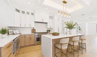244 L St 2, Boston, MA 02127
