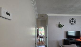 210 W Montford Ave, Ada, OH 45810