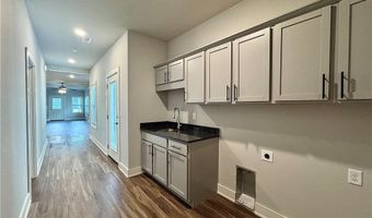 708 NE Heights Ln, Bentonville, AR 72712