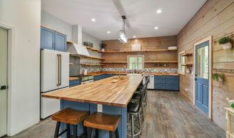 4119 Minnie Hall Rd, Autryville, NC 28318