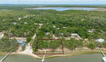 632 Mariner Cir, Alligator Point, FL 32346